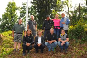 Sedelujoča delovna ekipa